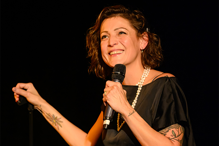 Adéla Elbel: Trojjediná