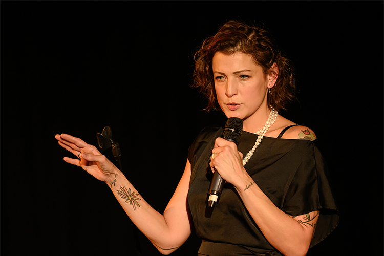 Adéla Elbel: Trojjediná