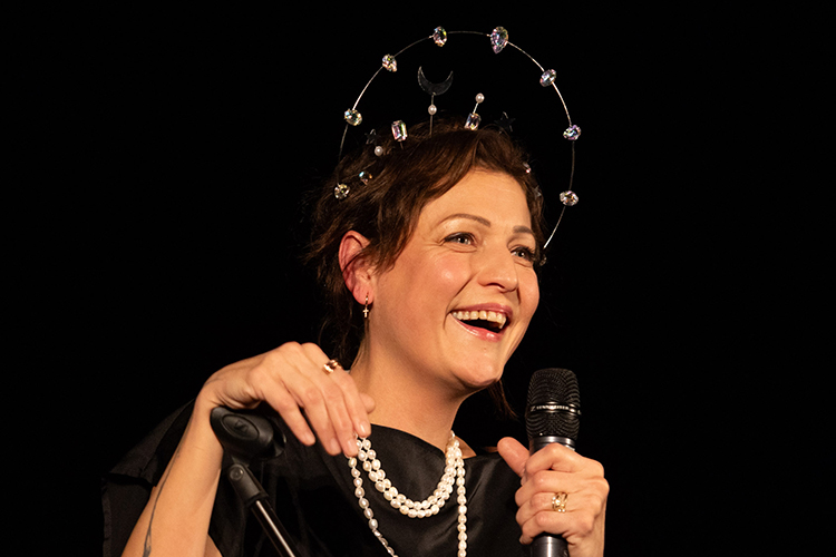 Adéla Elbel: Trojjediná
