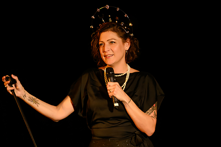 Adéla Elbel: Trojjediná