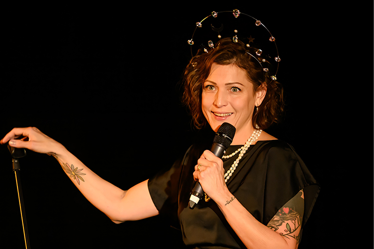 Adéla Elbel: Trojjediná